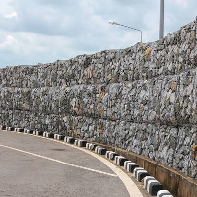 Durable Gabion Fence Featuring Galvanized Steel Wire Mesh Suitable for Soil Retention and Boundary Security Applications