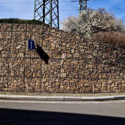 Hot Dip Galvanized Welded Gabion Wall Planting Used For Creating Flower Beds In The Garden