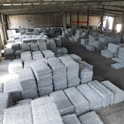 Heavy Duty Woven Gabion Baskets  Hexagonal Stone Gabion Mesh Engineering Slope Stabilization Zinc Coated