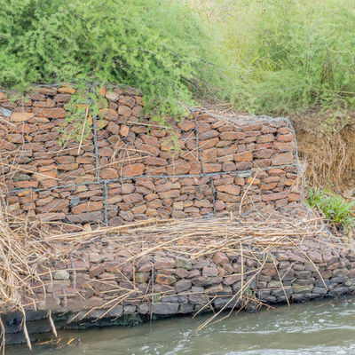 Woven Gabion Mattress Curved Riverbank Stabilization High Tensile Wire Flood Resilience