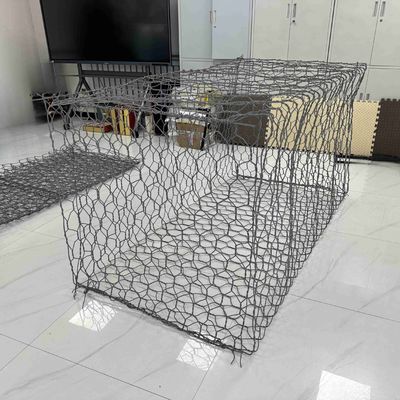Galvanized Wire Mesh Retaining Wall Using gabion stone wall  2.7mm River Protection